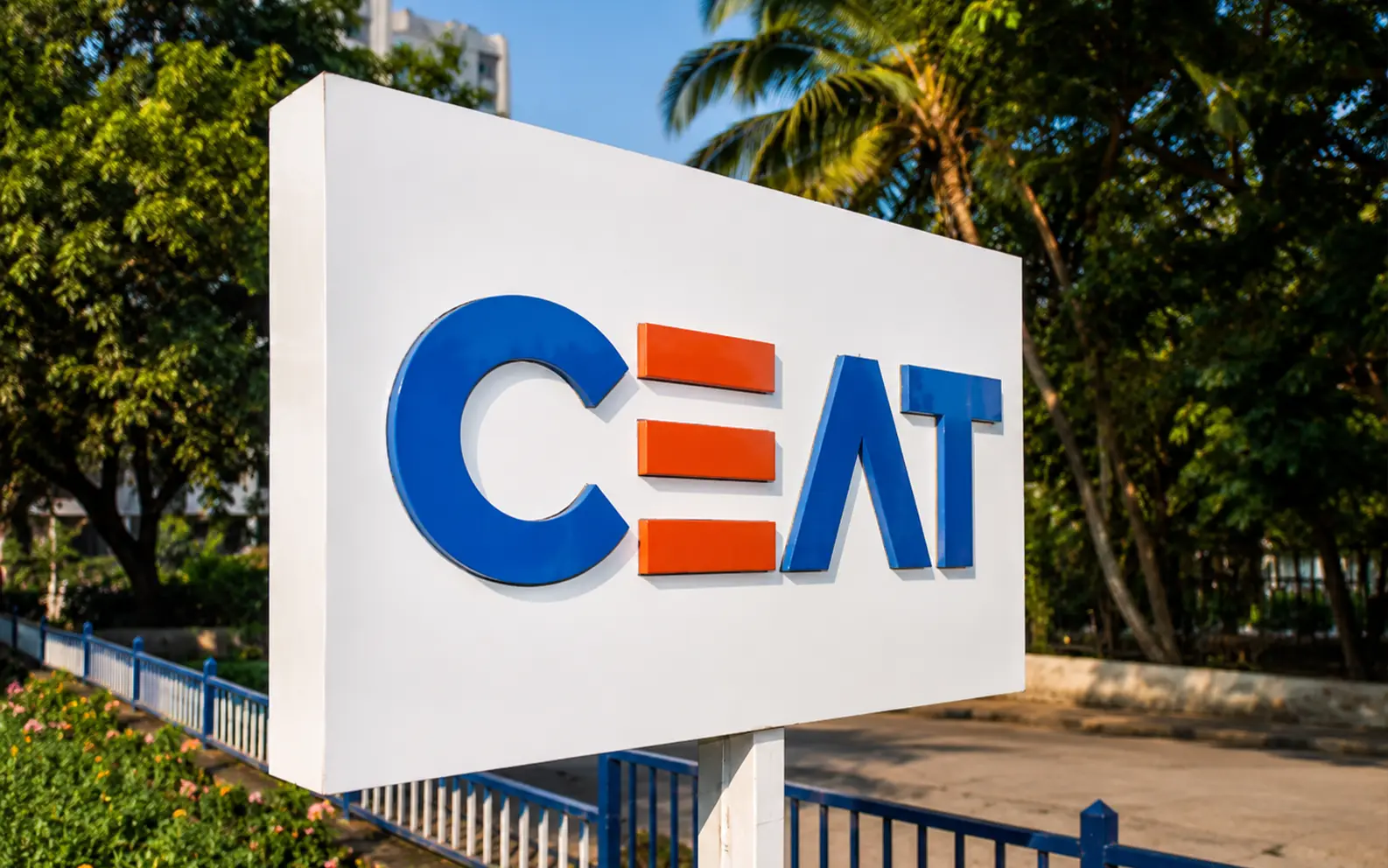 Pylons — CEAT — Corporate Monument Sign, Mumbai
