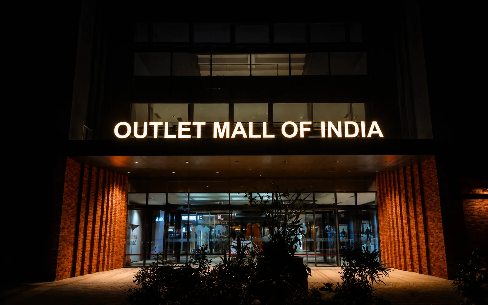Frontlit LED signage — Outlet Mall of India